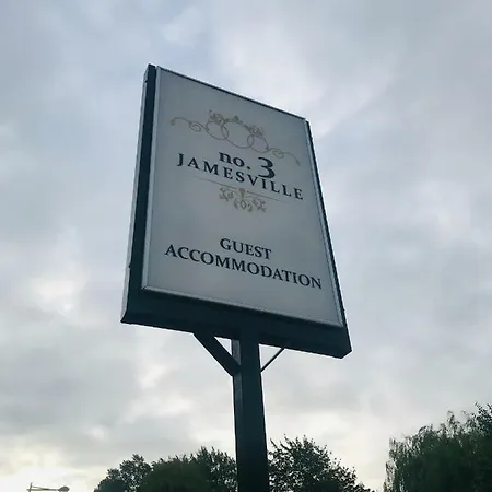 Bed & Breakfast No 3 James Hill